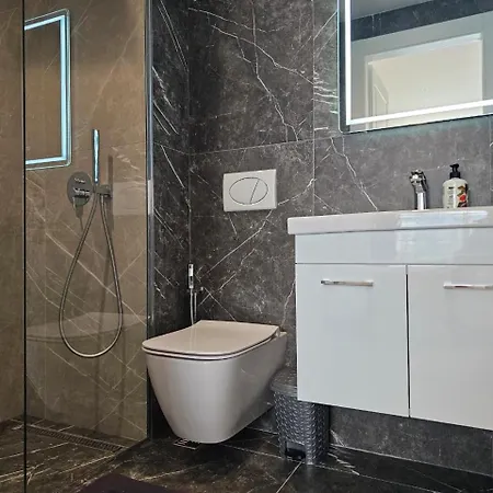 Ionian Pearl Seafront Apartment *